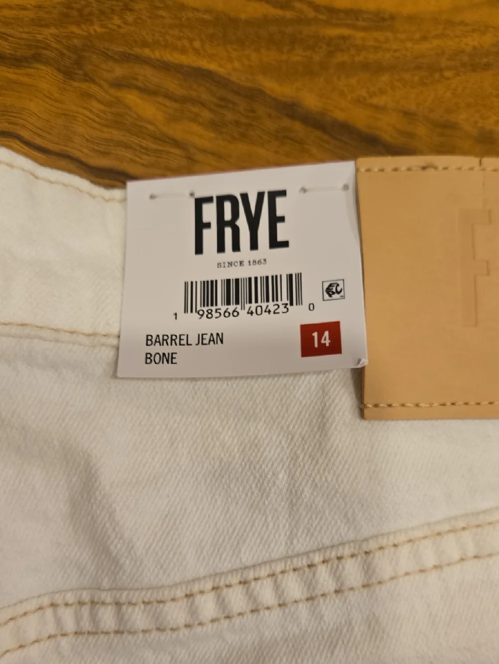 NWT Frye Barrel Jean High Waisted